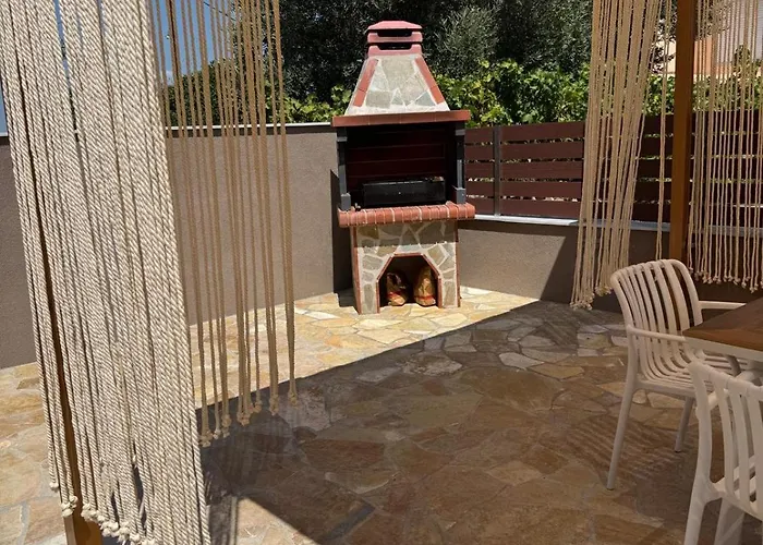 Micasa Palace 2 * Korinós